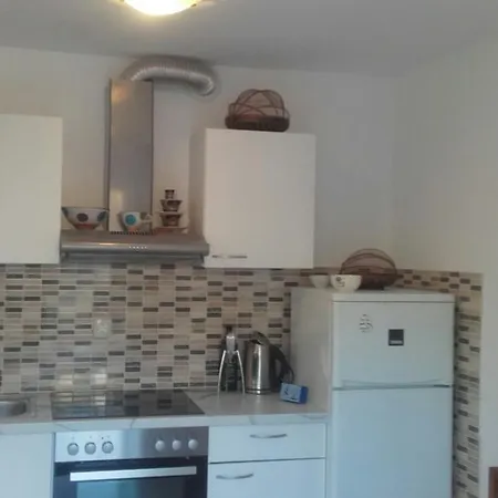 Modern House Malvina Стоморска